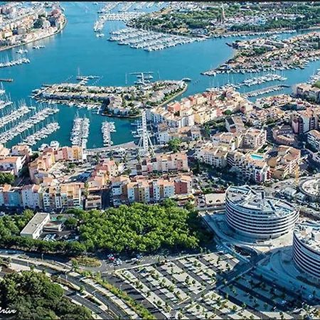 4 Pers, Centre Port Agde, Proche Commerces Et Plage, Securisee, Animaux Acceptes - Fr-1-749-33 Agde